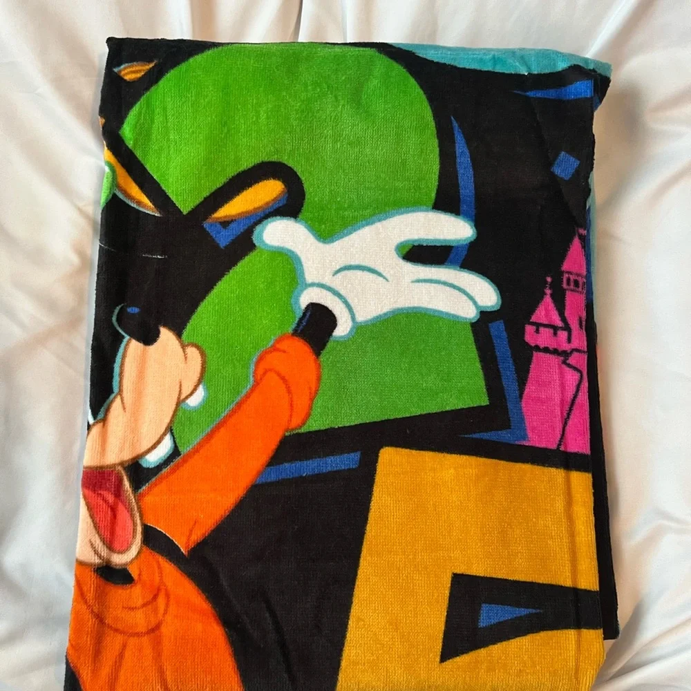 Disneyland Towel 2025